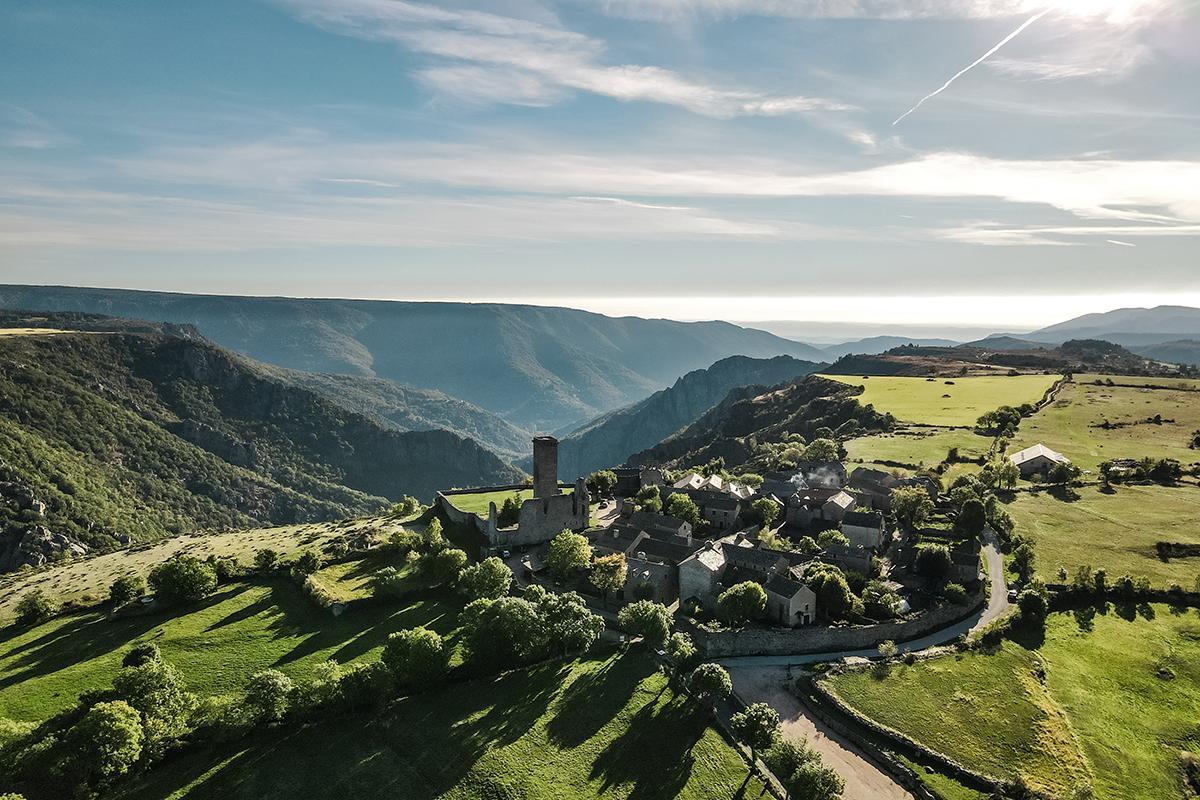 The fortified village of La Garde-Guérin, classified among Les Plus Beaux Villages de France, dominates the Chassezac gorges with a 12th-century watchtower