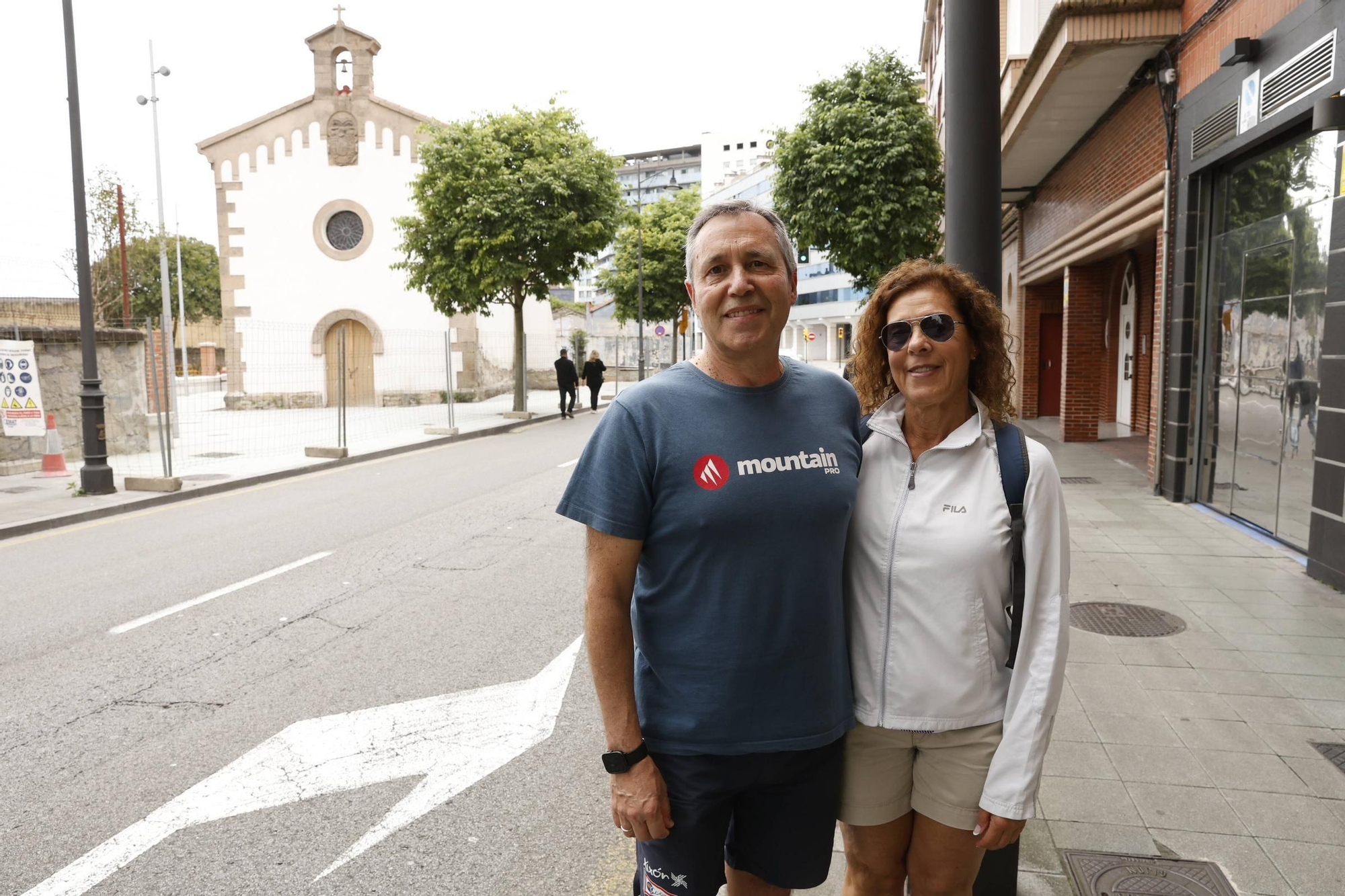 Así ha quedado la urbanización del entorno de la capilla de San Esteban del Mar de Gijón (en imágenes)