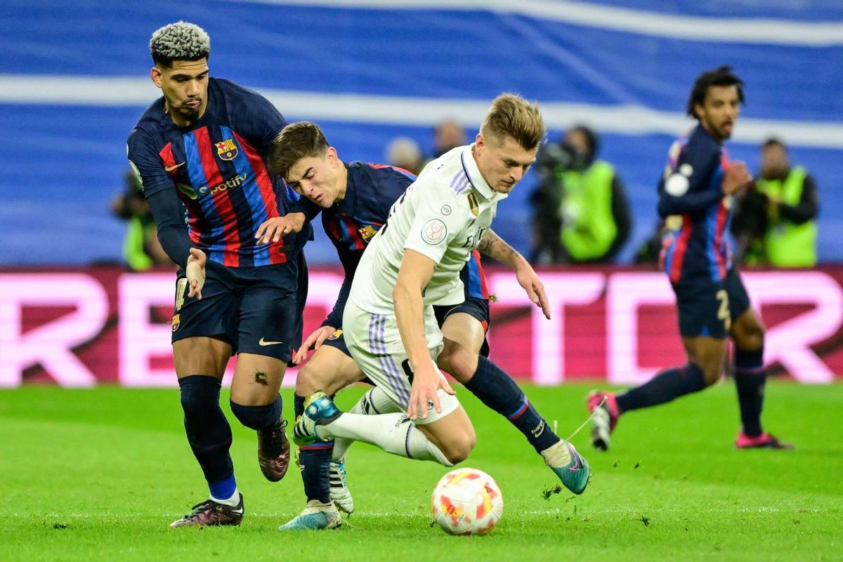 Victoria del FC Barcelona ante el Real Madrid en el Bernabeu | FOTOS