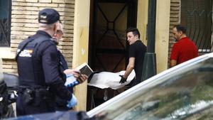 Levantamiento del cadaver que ha aparecido degollado en Las Fuentes