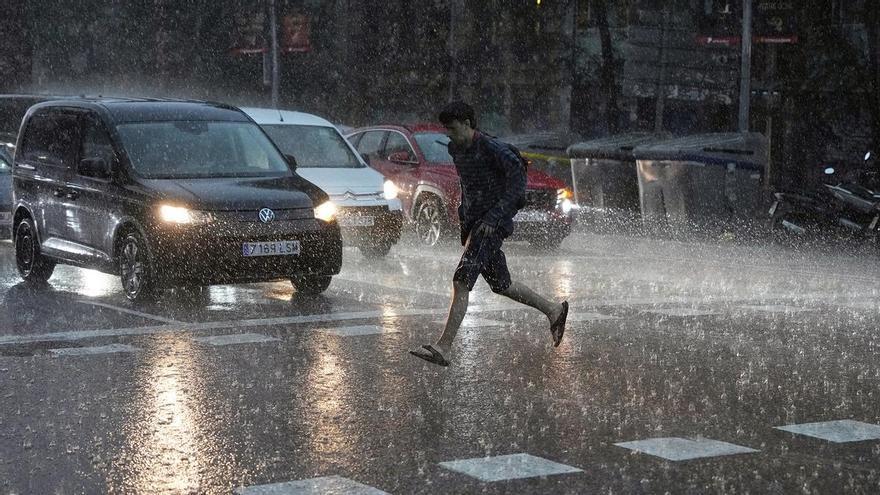 Catalunya activa una nueva tanda de avisos por lluvias torrenciales este jueves