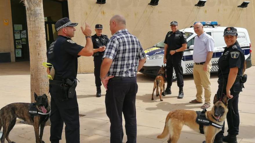 La Vila ya tiene su unidad canina de la Policía Local