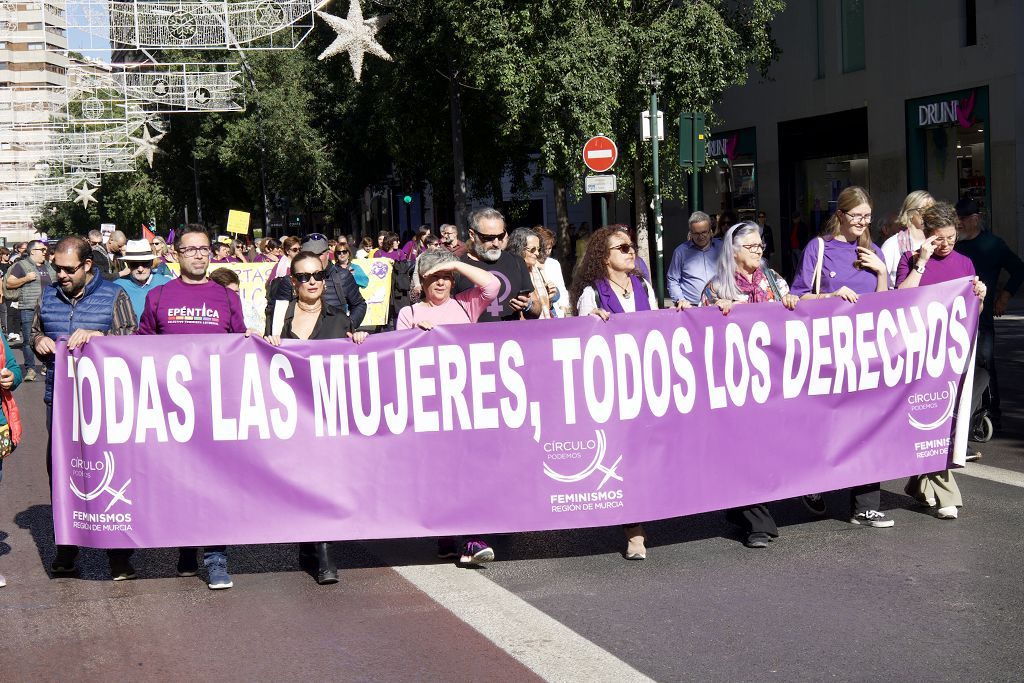 La manifestación en Murcia contra la violencia machista, en imágenes