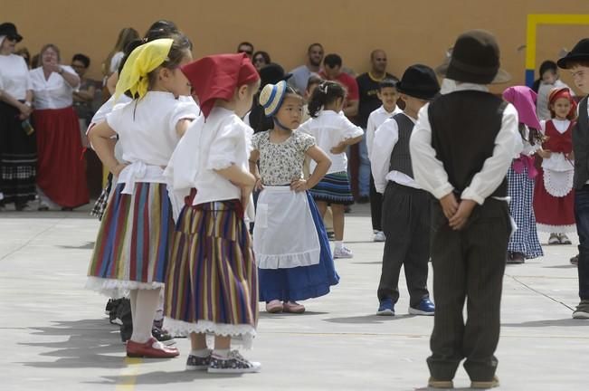 FIESTA DIA DE CANARIAS EN EL COLEGIO AGUADULCE