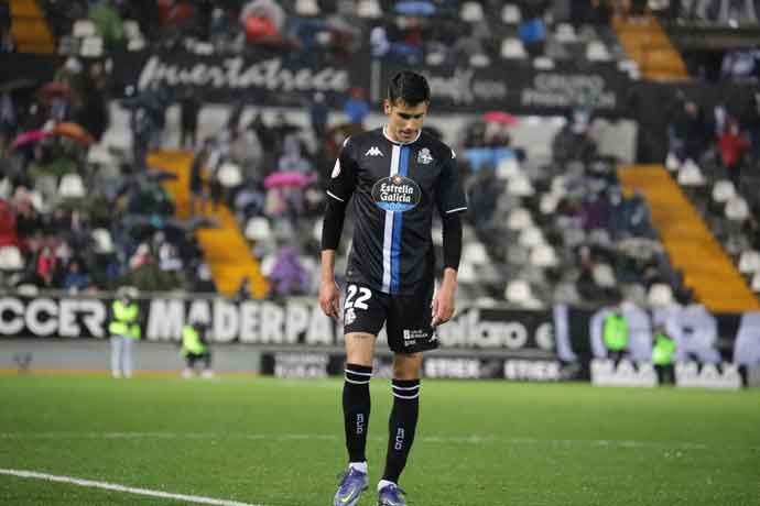 El Deportivo cae 3-0 ante el Badajoz