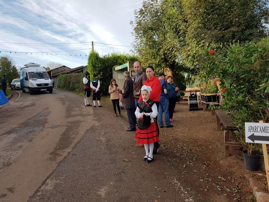 Poreñu celebra el Pueblo Ejemplar con los Reyes