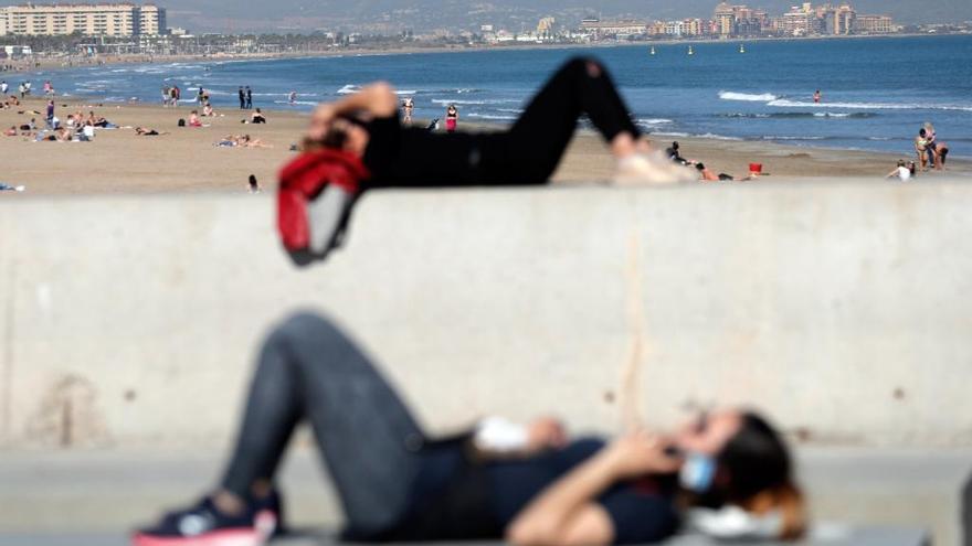 València vive una de las noches más cálidas de noviembre que se recuerdan