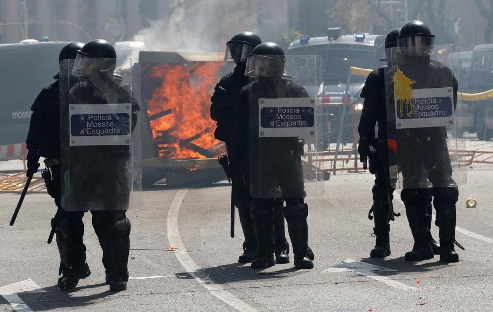 Protesta contra l'acte de VOX a Barcelona