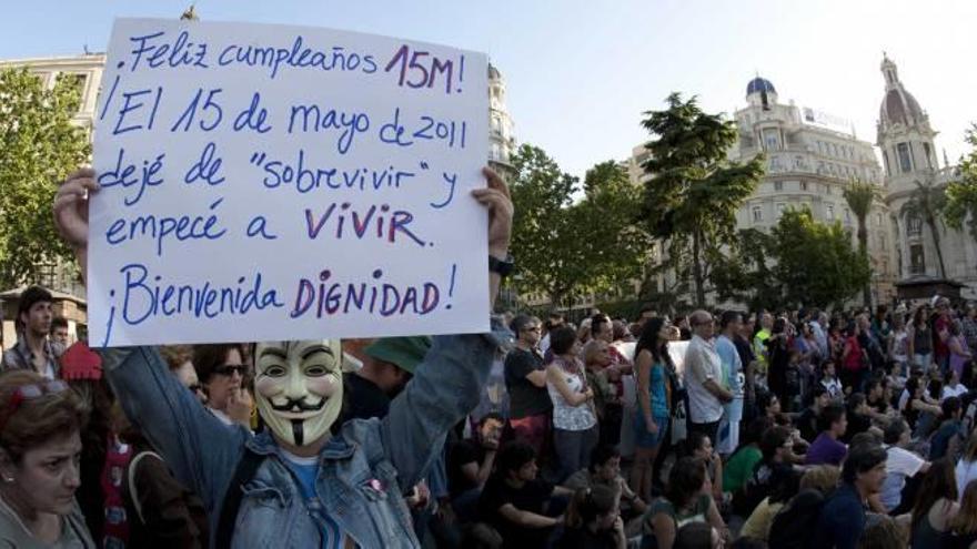 El veto del PSPV obliga a retirar la moción para poner una placa al 15-M