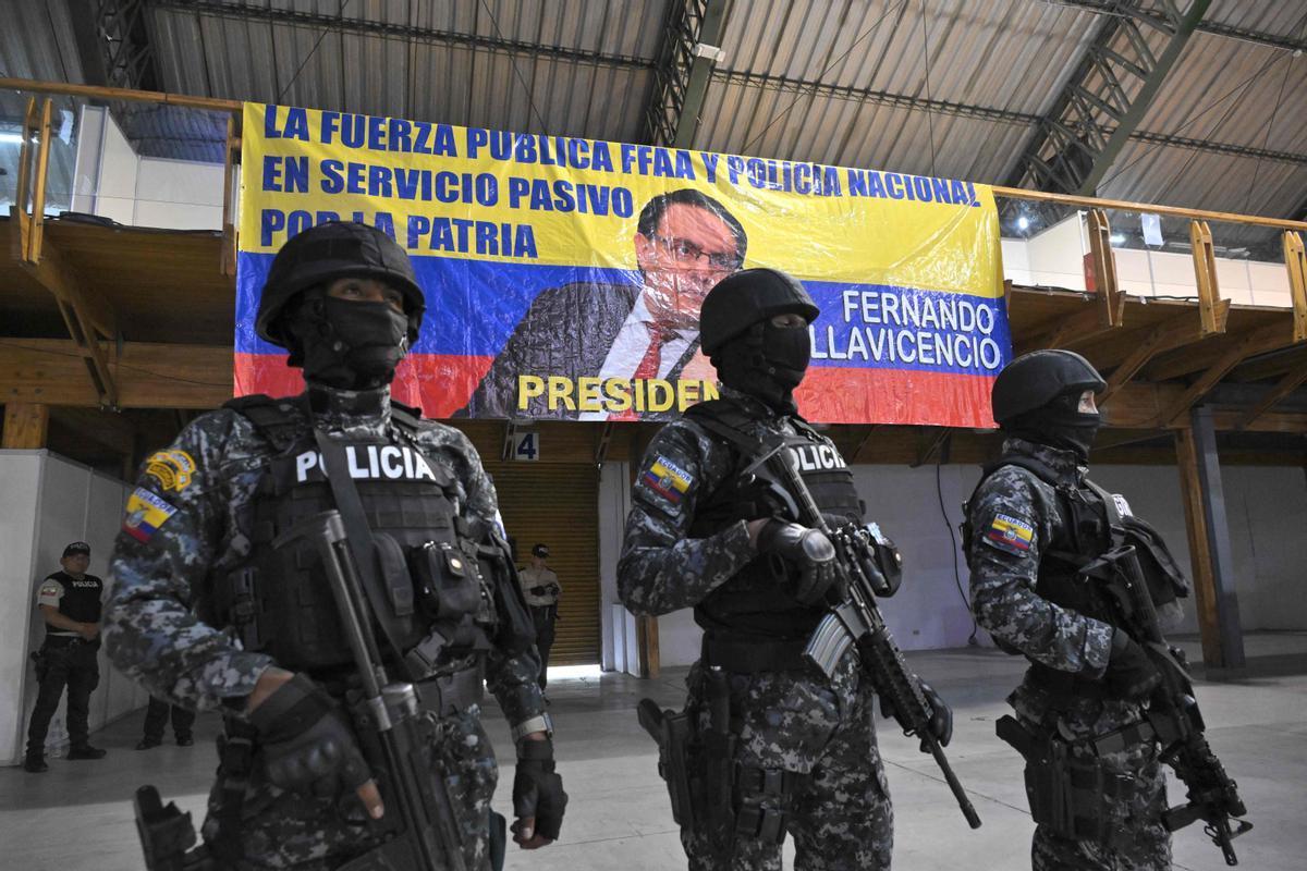 Quito despide al candidato asesinado Fernando Villavicencio