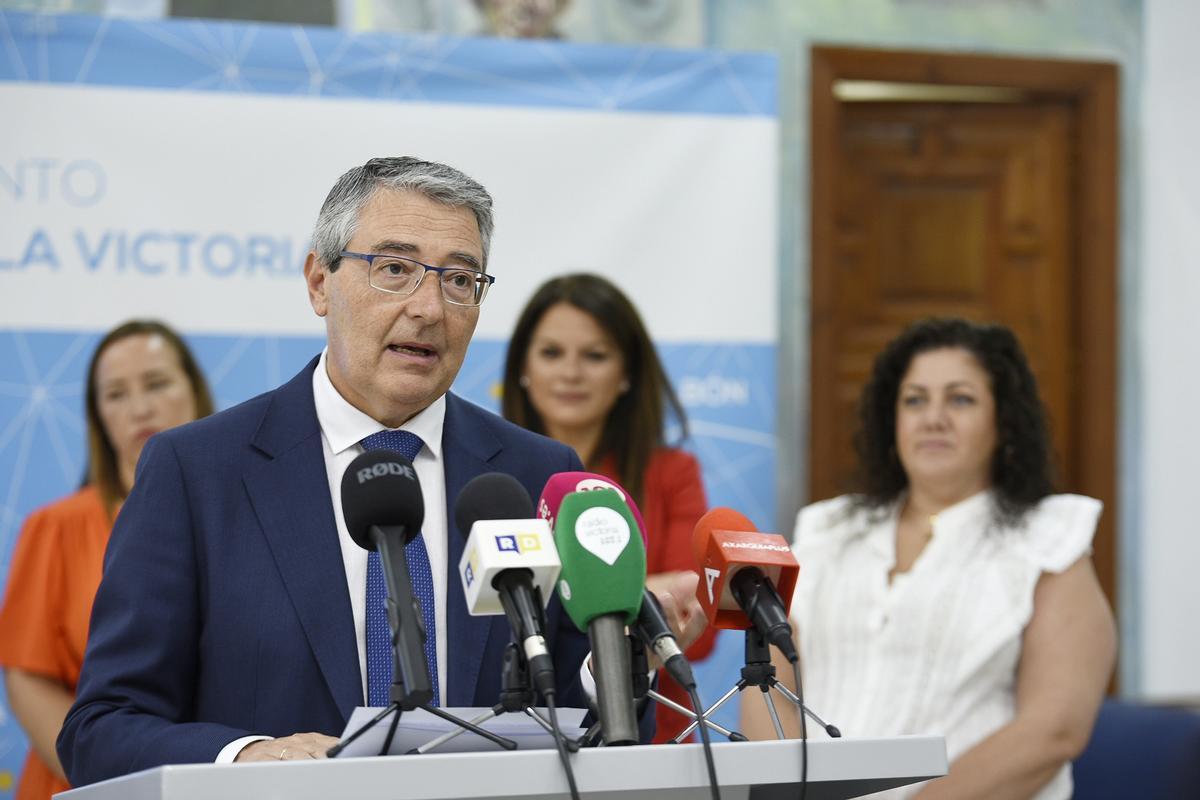 Francisco Salado, en la presentación de la oferta cultural de 'La Térmica Village' en Rincón de la Victoria.