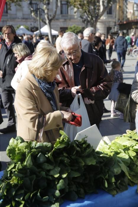 Los productos de proximidad llegan a la ciudad en "De l'horta a la plaça"