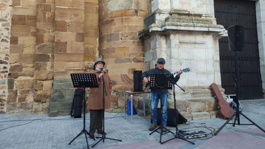 La Escuela de Música Duquesa Pimentel celebra Santa Cecilia con un concierto dedicado a Luciano Huerga | E. P.