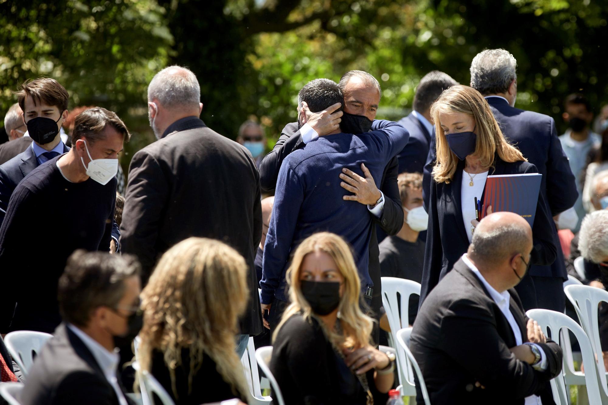 Compañeros y amigos despiden en Girona a Francesc Arnau