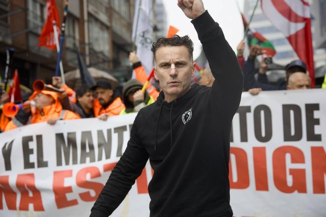 Los estibadores de Avilés toman las calles