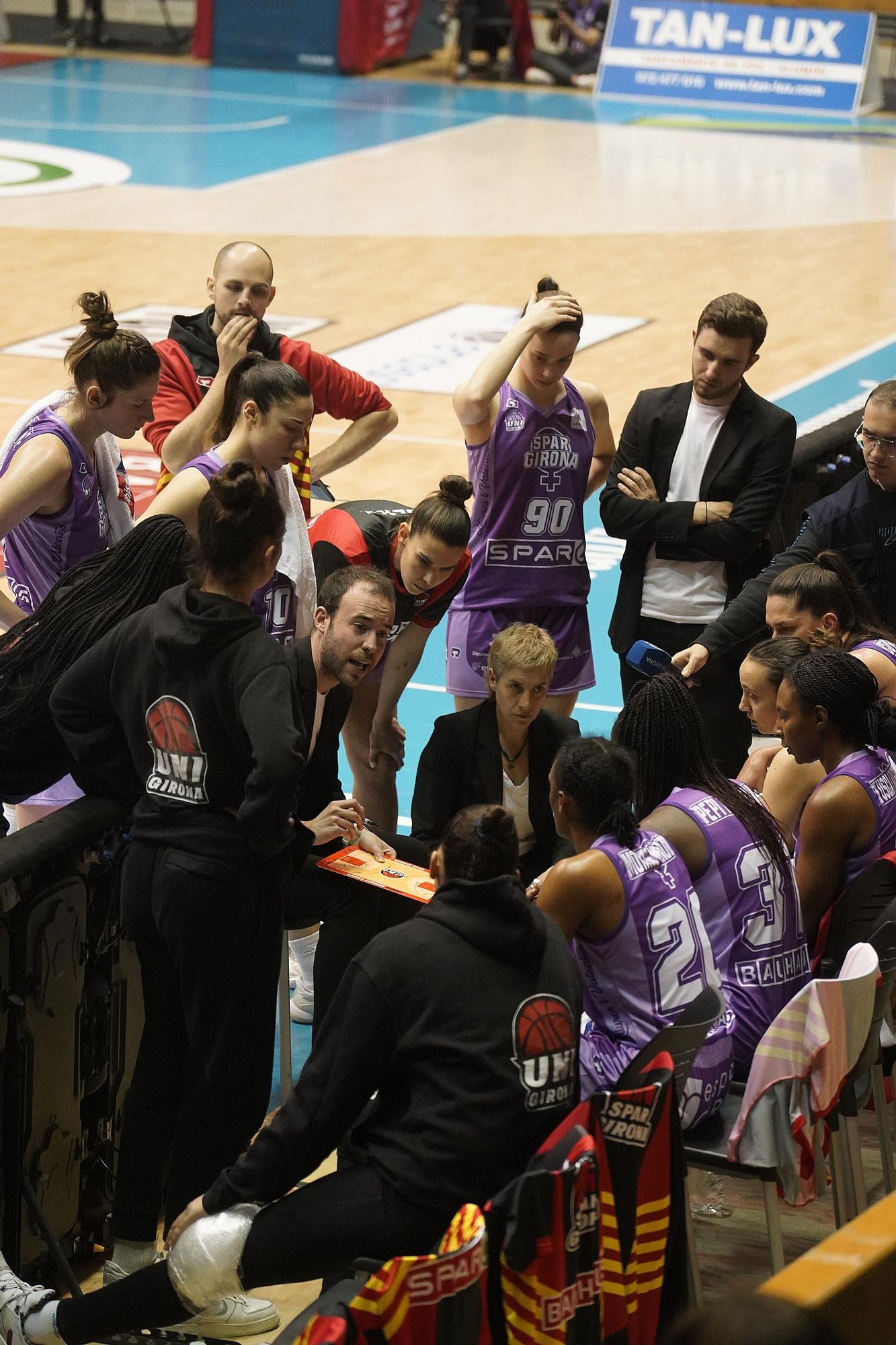 Totes les imatges del partit de l'Uni Girona contra el Jairis a Fontajau