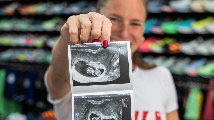 Spanish Triathlete Raquel Arostegui Retires from Elite Competition to Focus on Motherhood