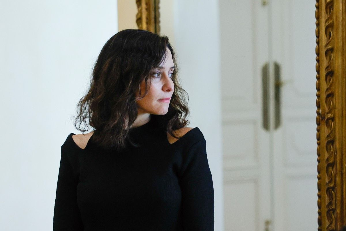 Isabel Díaz Ayuso (47 años) desvela detalles de su infancia y su dura  independencia: "Me fui de mi casa con un sueldo de 600 euros"