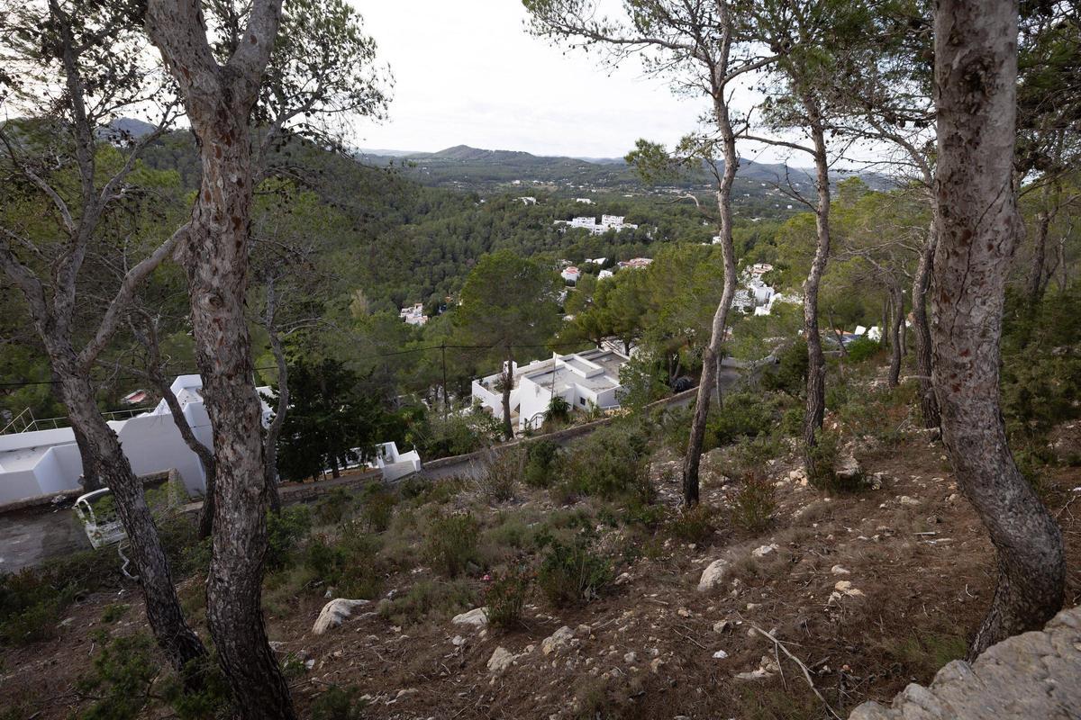 Las imágenes del derrumbe que dejó dos trabajadores heridos en Santa Eulària