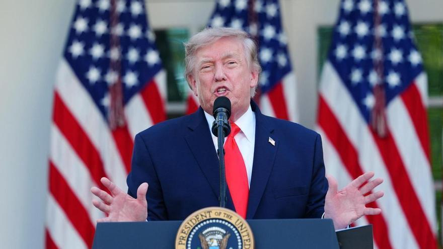 Trump acusa a Irán de violar la tregua de forma "insensata" por el ataque en Ormuz