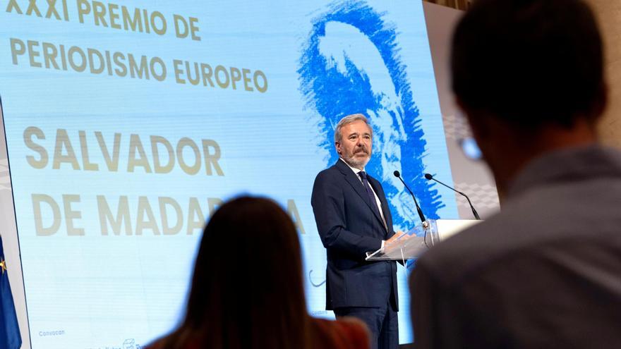 Azcón defiende el europeísmo y la libertad de prensa en los premios Salvador de Madariaga