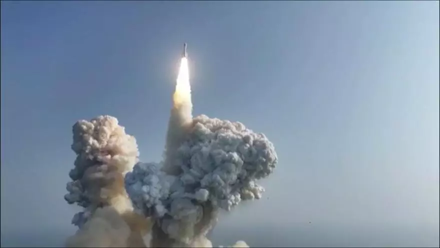 China lanza al espacio el cohete privado más potente del mundo