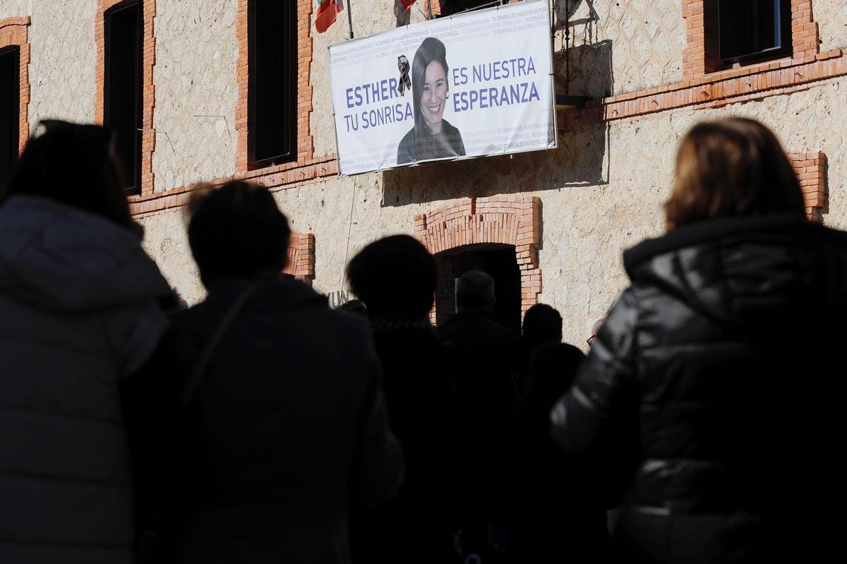 Una concentración poara pedir justiciia por la muerte de Esther López.