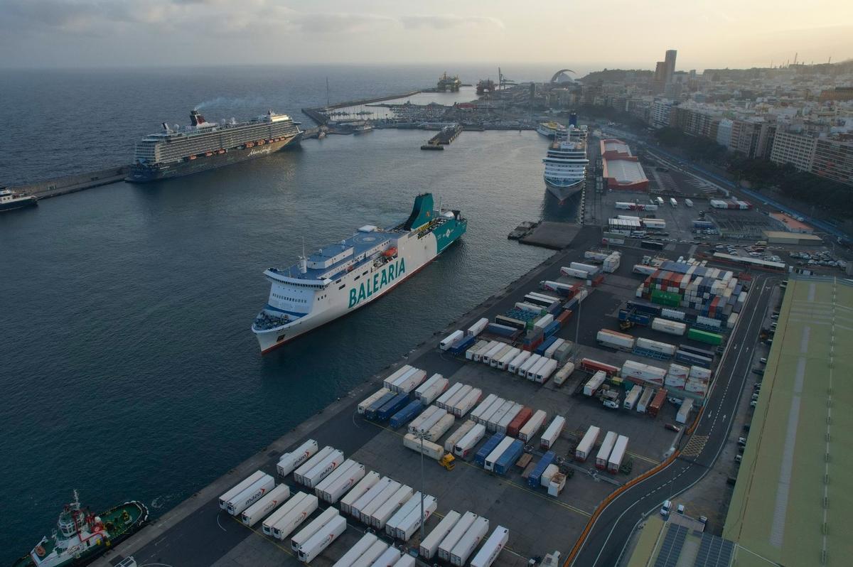 Puerto de Santa Cruz.