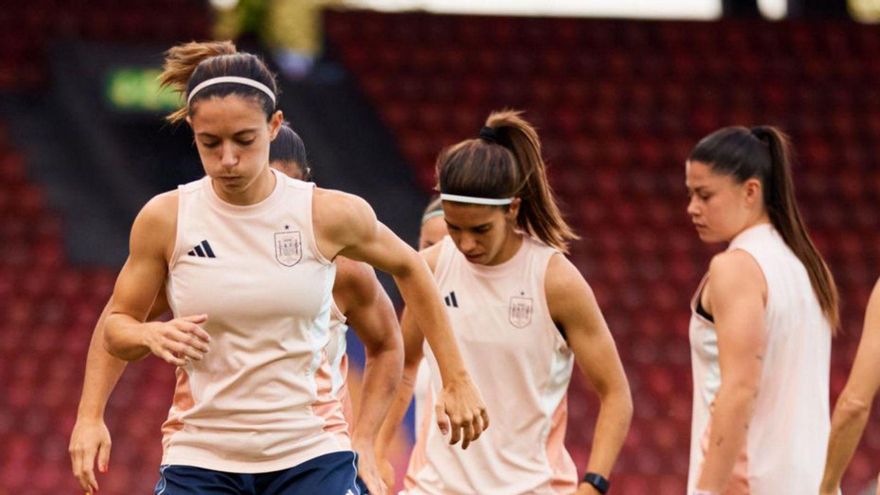 Aitana Bonmatí, ahir a l’entrenament a Zúric. | @SEFUTBOLFEM