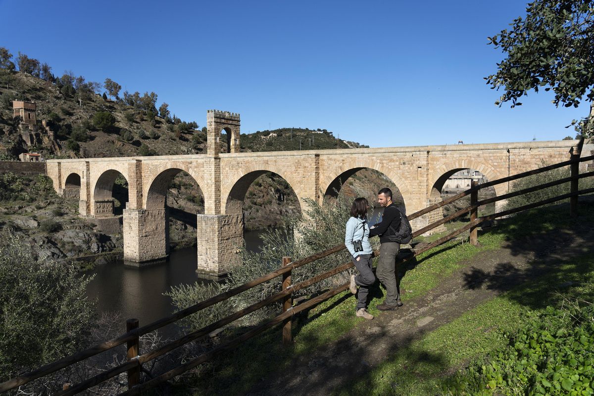 Puente Romano de Alcántara, en la Reserva de la Biosfera Tajo-Tejo Internacional