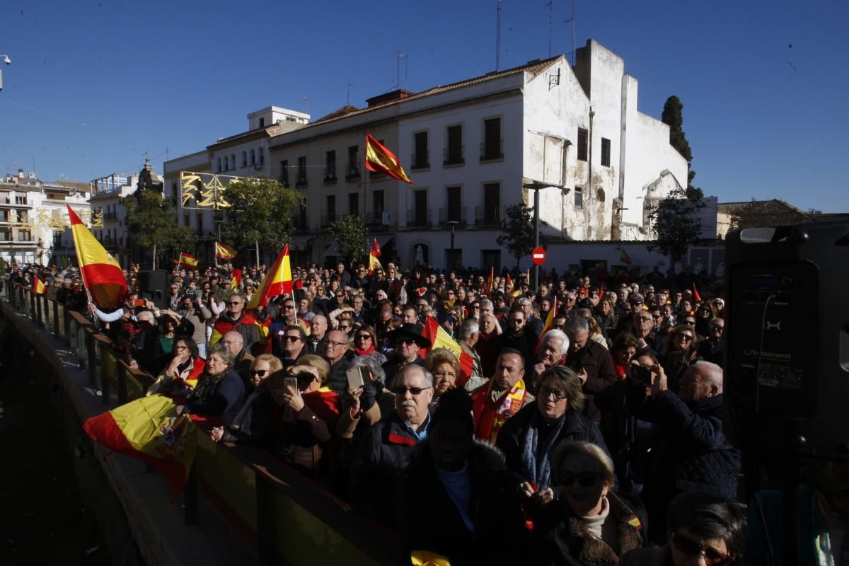 Vox se concentra por el respeto a la Constitución