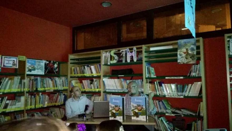 Candás presenta un libro retrospectivo de la Navidad asturiana