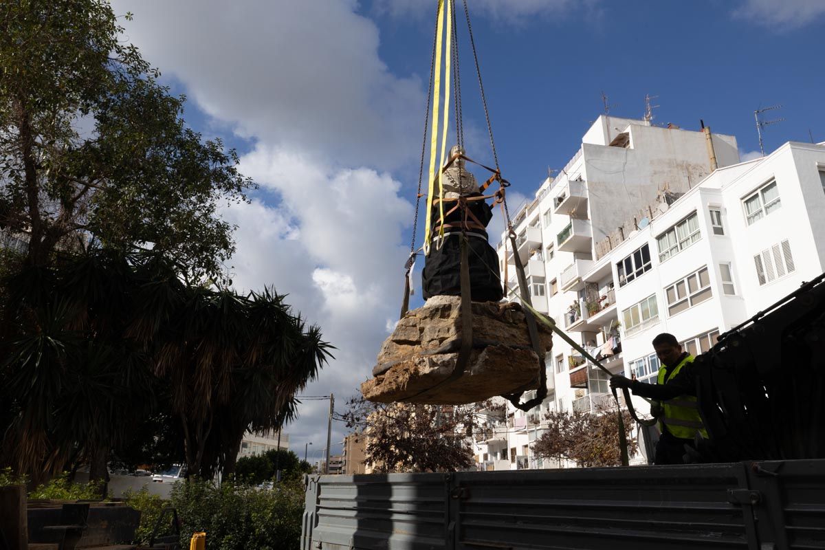 Galería: Todas las imagenes del traslado de la pagesa de Ibzia a su nueva ubicación