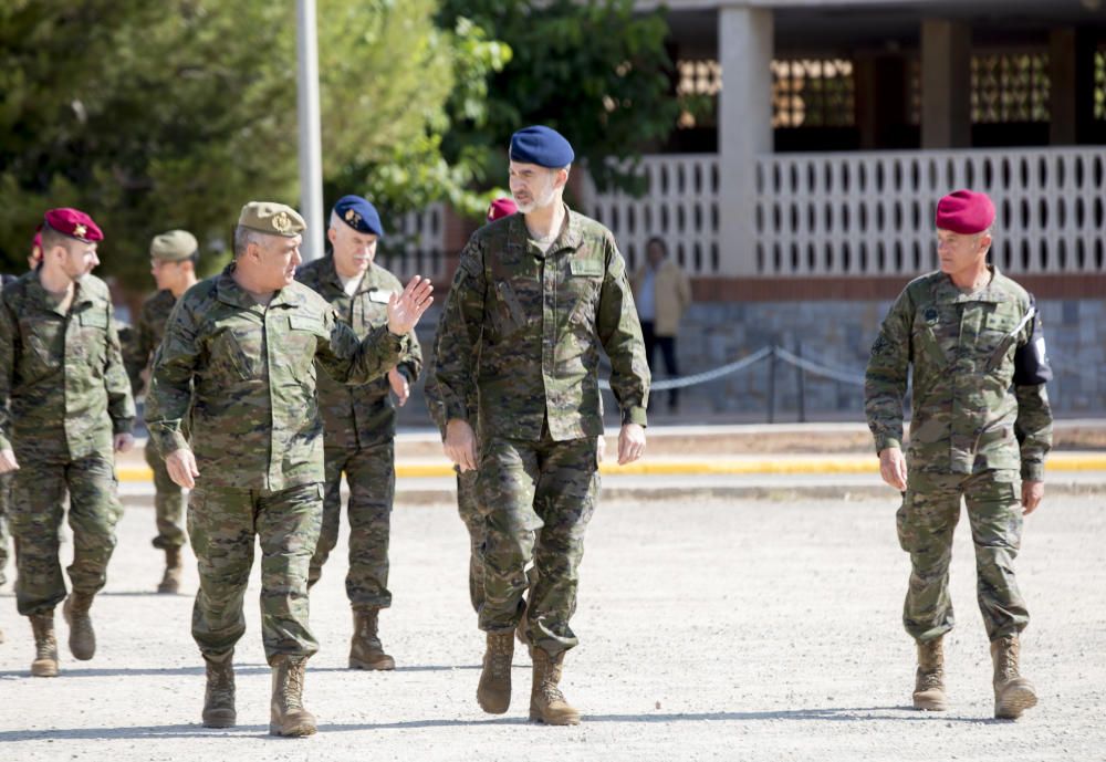 Ejercicio de la policía militar en Bétera con presencia del rey