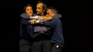 (Des)montando a historia