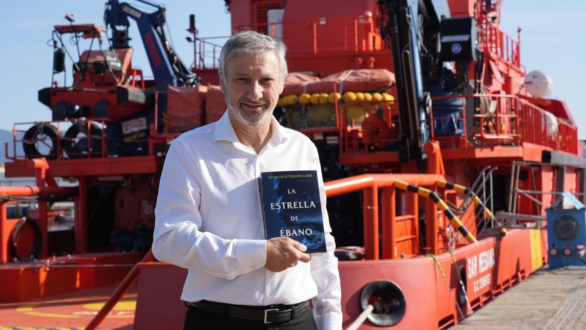 Francisco Toledo, con su libro