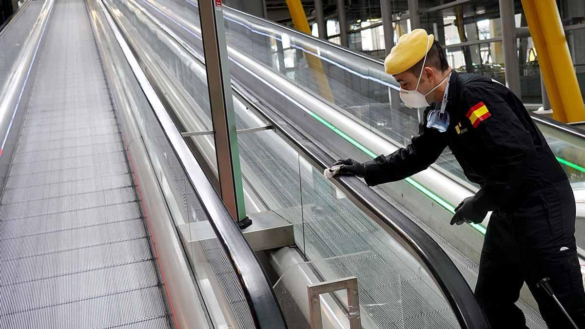 Batalla contra el coronavirus en los aeropuertos