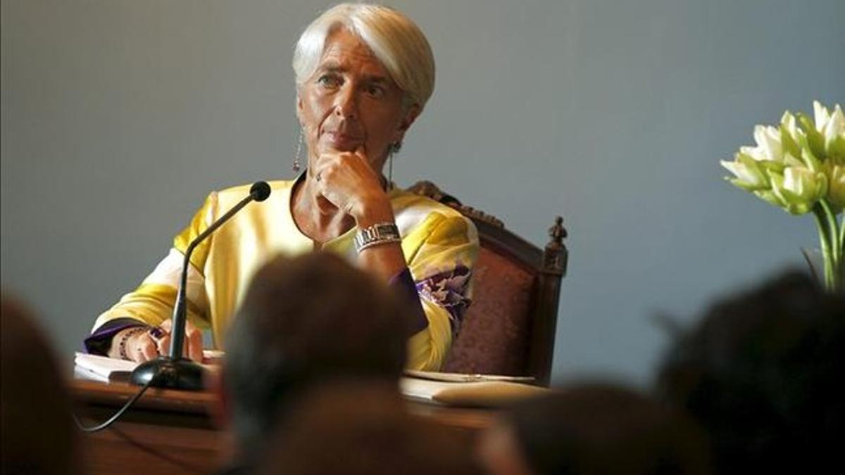 La directora del FMI, Christine Lagarde, en la sede del Banco de Tailandia en Bangkok, este lunes.