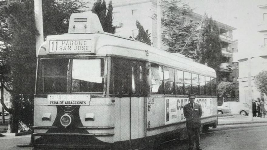 El último viaje del tranvía de Zaragoza en una fría madrugada de enero de 1976