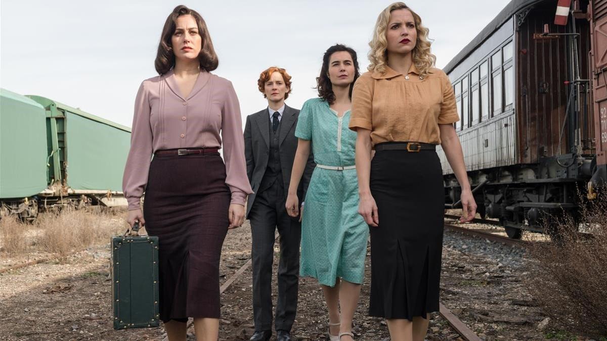 Falda Chicas del cable