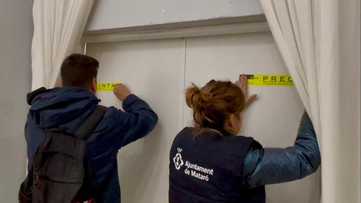 Inspectores municipales de Mataró precintan un establecimiento que incumplía la normativa