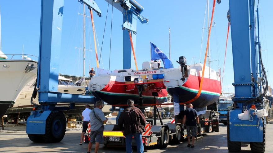 El catamarà d&#039;en Pepe ja navega per Roses