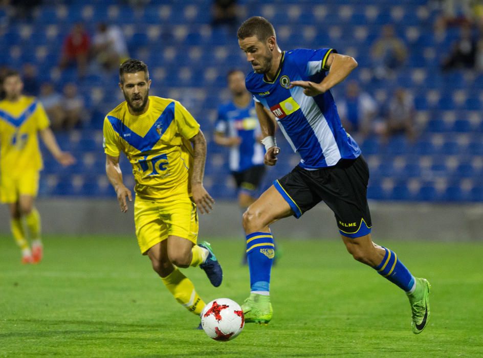 El Hércules regala otro empate en casa ante el Badalona por su nula ambición.