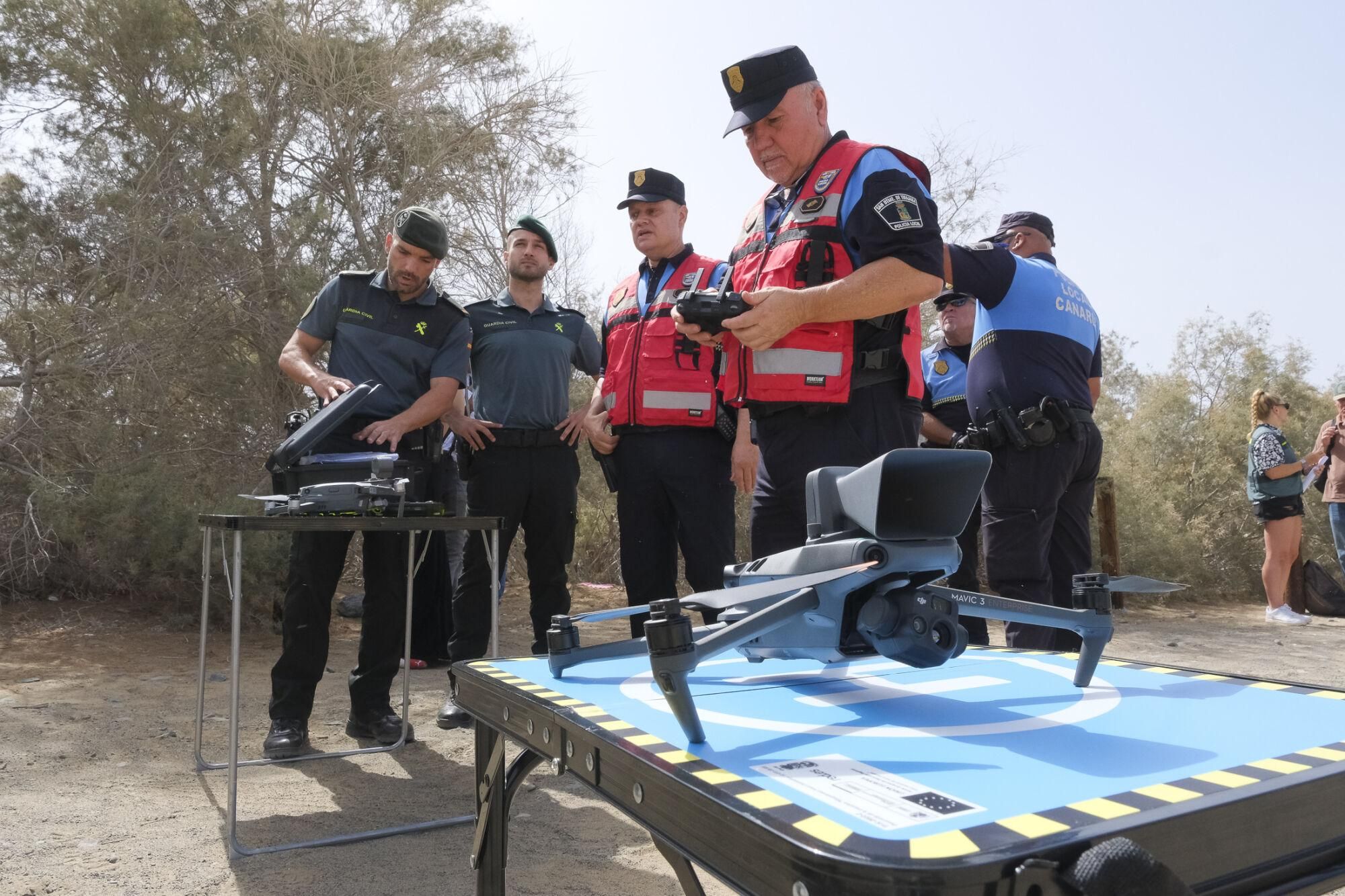 La Guardia Civil y el Cabildo controlan los accesos a las Dunas de Maspalomas