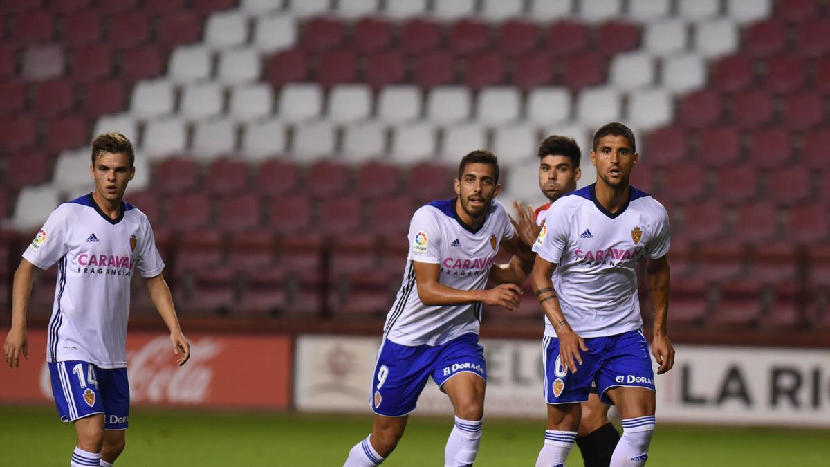 Febas, Borja Iglesias y Grippo, en un amistoso de la pretemporada del 2017.