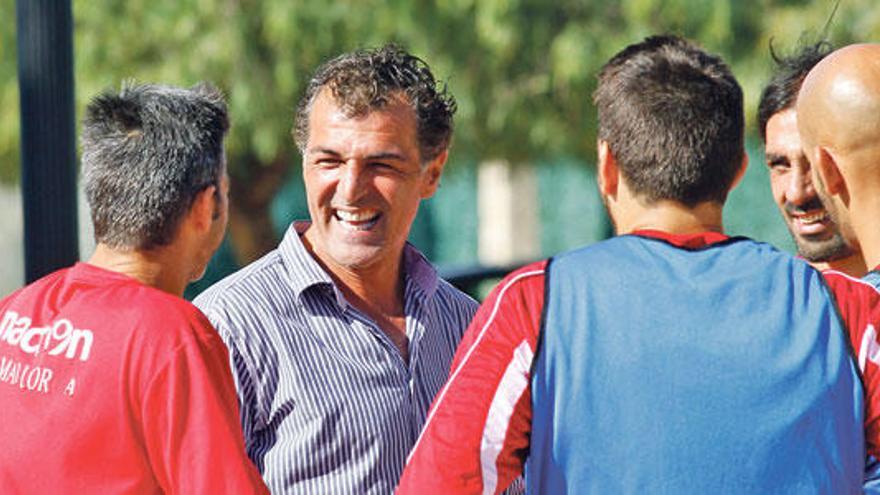 Miquel Àngel Nadal presenció el entrenamiento del Real Mallorca celebrado por la mañana en Son Bibiloni.