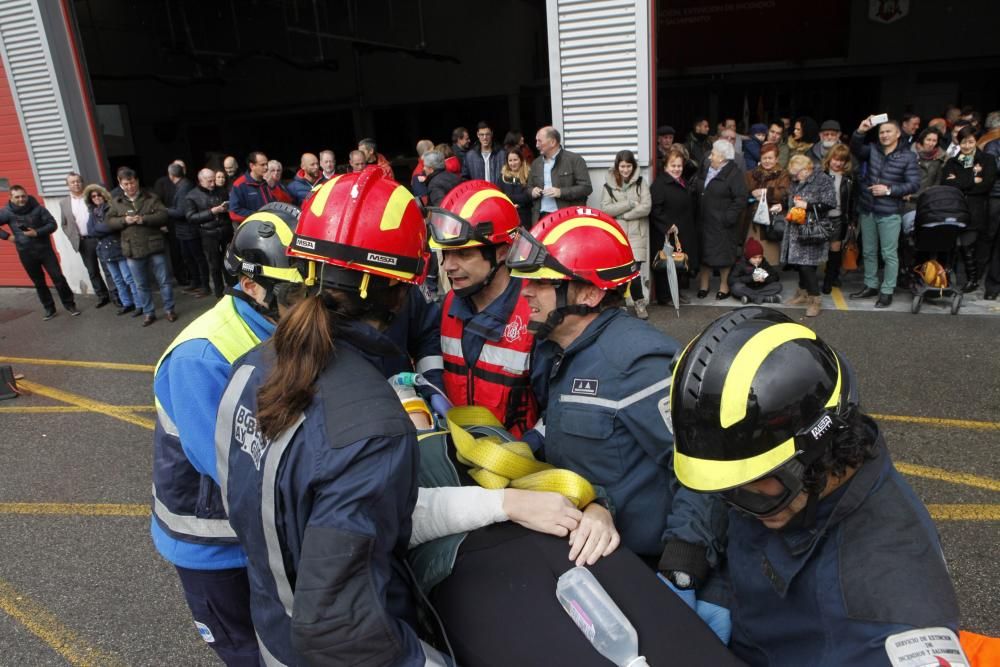 Acto del día del patrono de los bomberos en el Parque de Gijón