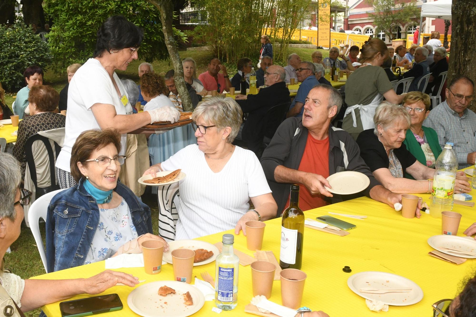 La Romería das Merendiñas congrega a más de un millar de vecinos en Oleiros