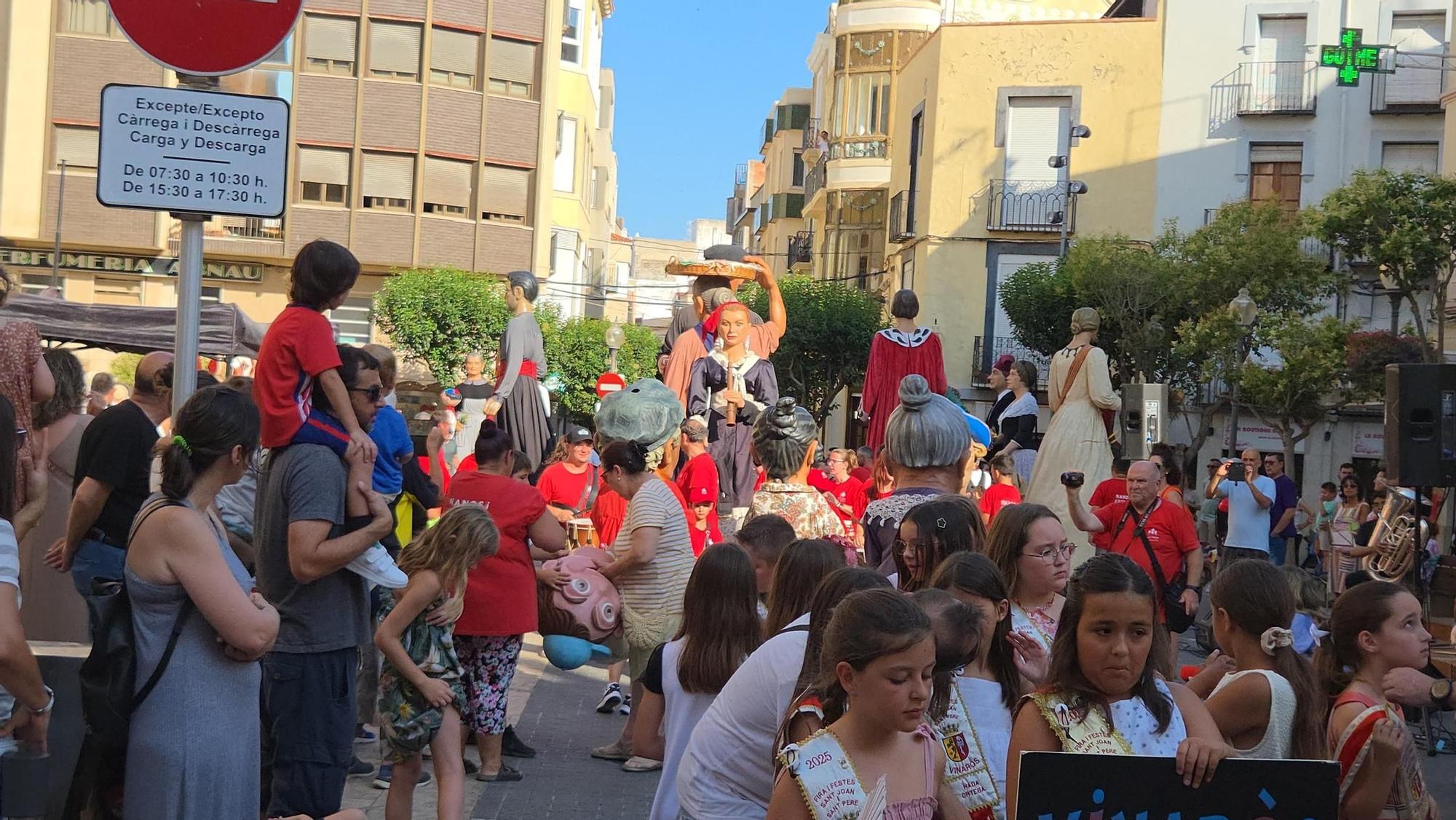 Les imatges de la trobada de nanos i gegants de Vinaròs