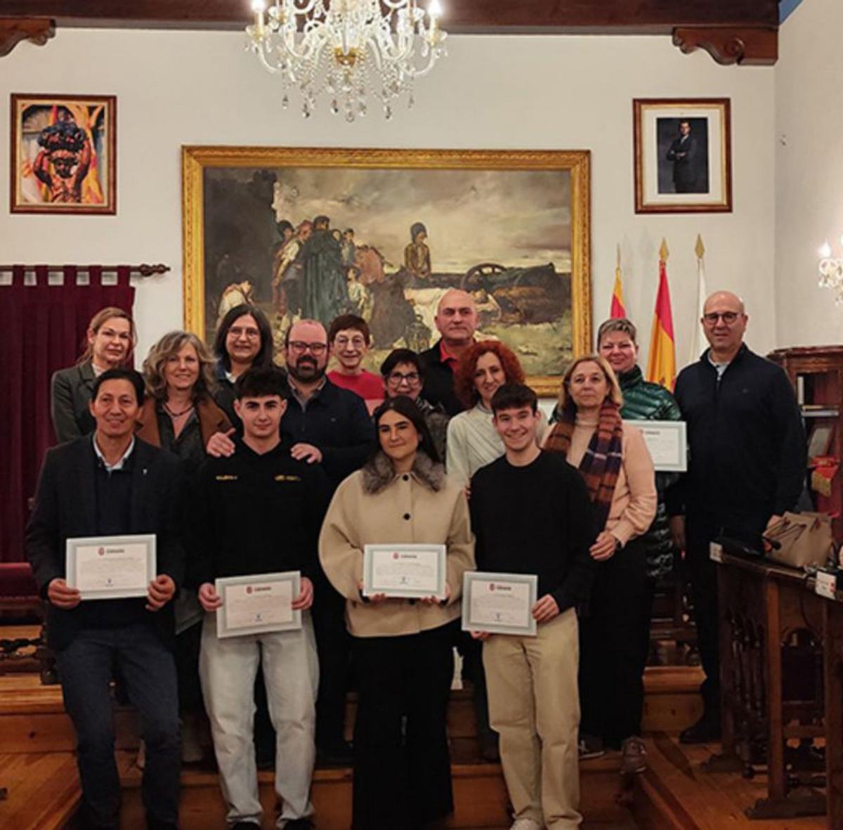Ganadores de las Becas de Excelencia al Estudio 2024-2025. | SERVICIO ESPECIAL